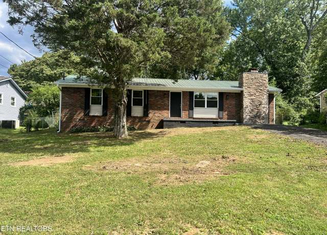 Property at 720 Birchbrook Dr, Knoxville, TN 37918, 3 beds, 2 baths