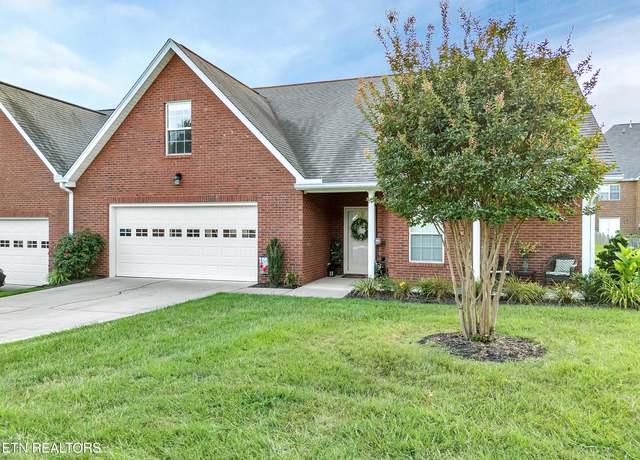 Property at 7869 Thomas Henry Way #14, Knoxville, TN 37938, 2 beds, 2 baths