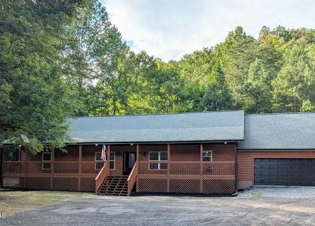 Property at 1435 A M King Way, Sevierville, TN 37876, 3 beds, 2 baths