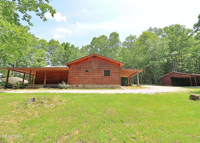 Property at 495 Bear Hollow Rd, Oneida, TN 37841, 5 beds, 3.5 baths