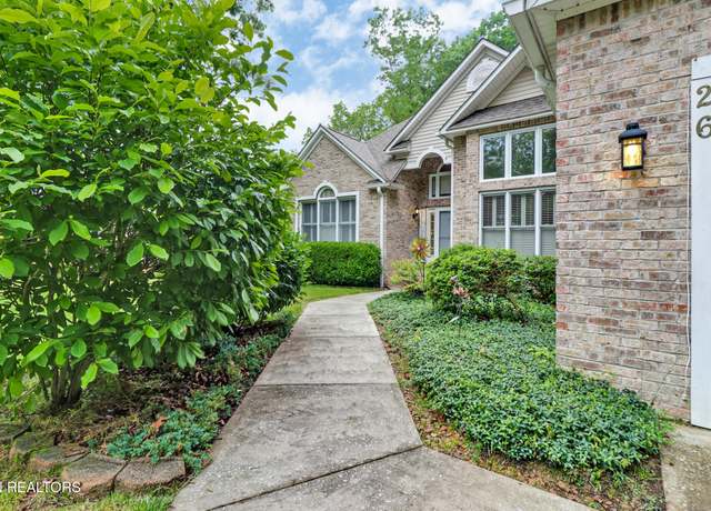 Property at 26 Hunterwood Ct, Crossville, TN 38558, 2 beds, 3 baths