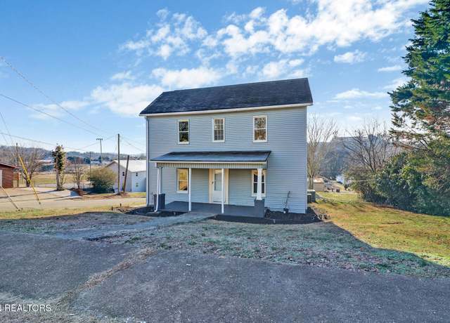 Property at 501 Ferry St, Loudon, TN 37774, 3 beds, 2.5 baths