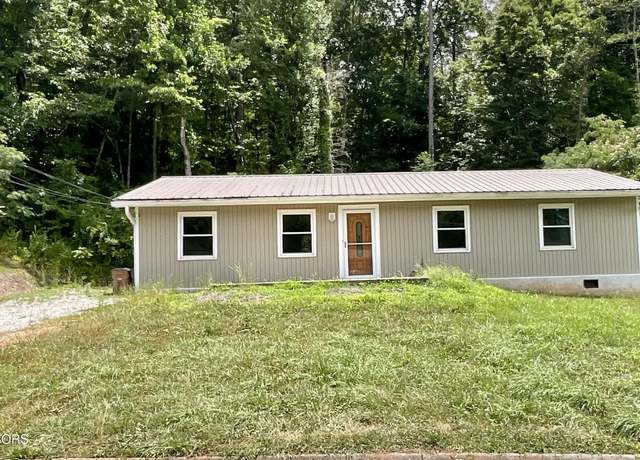 Property at 2212 Knollcrest Ln, Knoxville, TN 37920, 3 beds, 2 baths