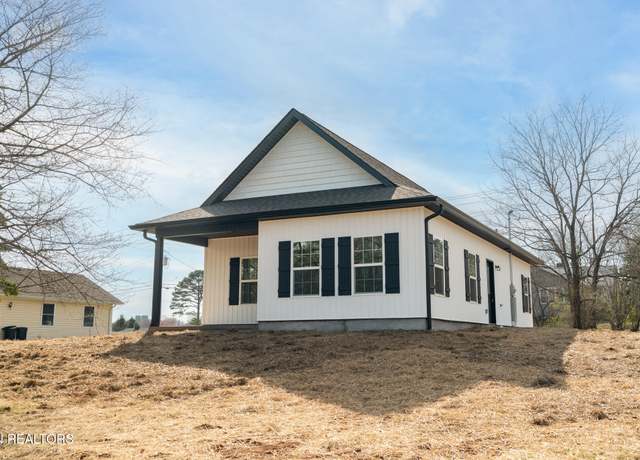 Property at 1229 N Main St, Sweetwater, TN 37874, 3 beds, 2 baths