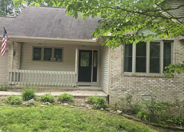 Property at 139 Fairhaven Dr, Crossville, TN 38558, 3 beds, 2 baths