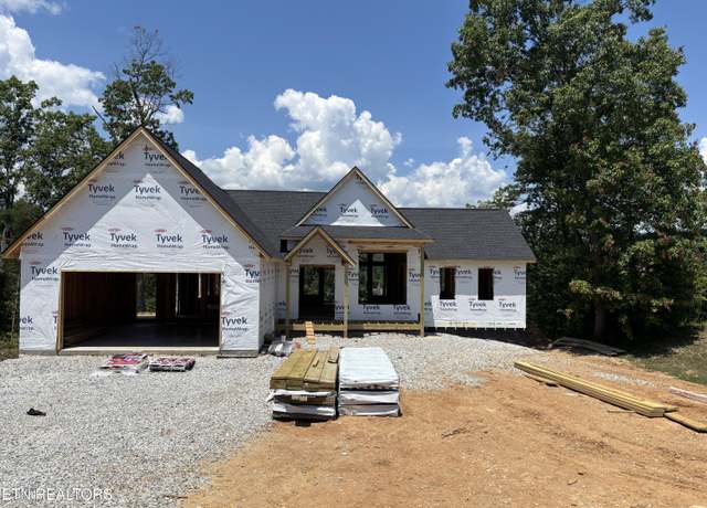 Property at 300 Bluff Trce, Jacksboro, TN 37757, 5 beds, 5.5 baths