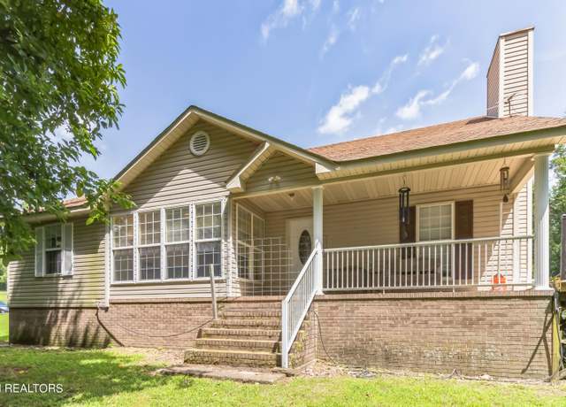 Property at 4674 Highway 64, Pulaski, TN 38478, 3 beds, 2 baths