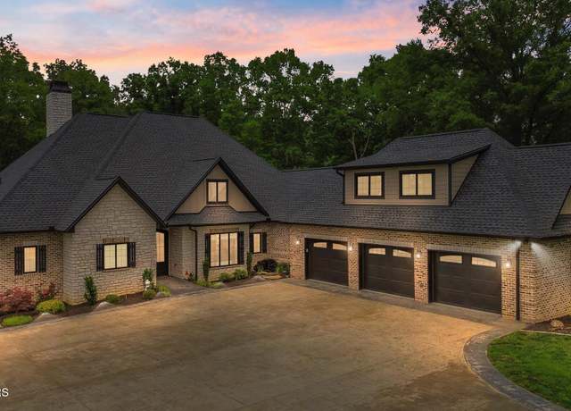 Property at 708 Lakeside Ct, Dandridge, TN 37725, 4 beds, 4.5 baths