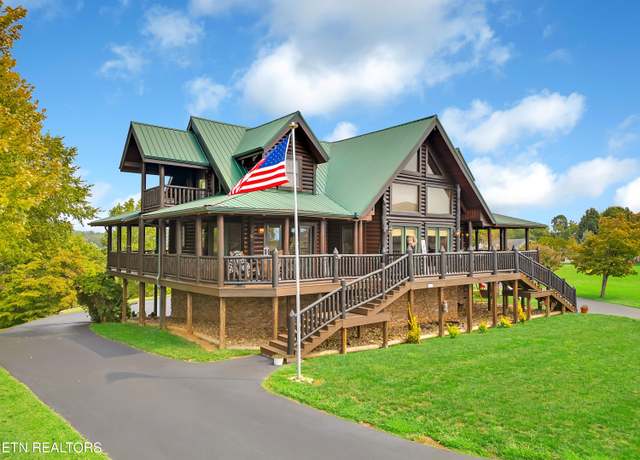 Property at 838 Pinnacle Dr, Dandridge, TN 37725, 3 beds, 3 baths