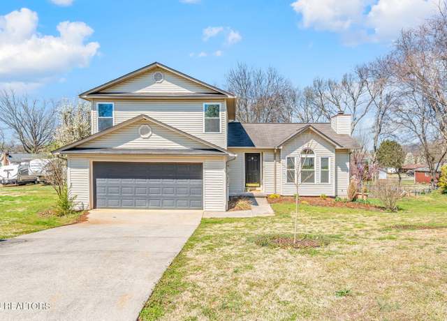 Property at 319 High Tower Rd, Maryville, TN 37804, 3 beds, 2.5 baths