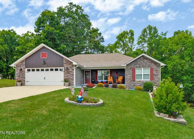 Property at 126 Russell Lane Ln, Crossville, TN 38555, 3 beds, 2 baths