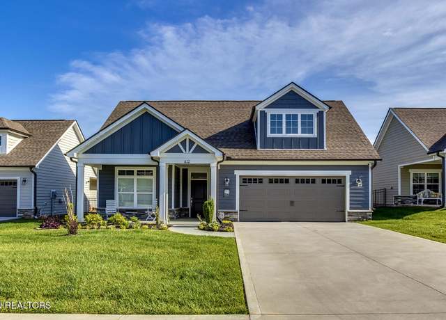 Property at 412 Sycamore Pl, Loudon, TN 37774, 2 beds, 2.5 baths