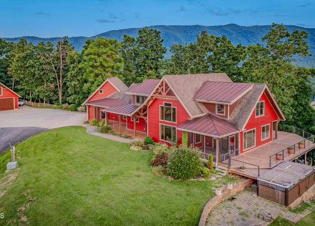Property at 2386 Lower Rinehart Rd Rd, Dandridge, TN 37725, 6 beds, 3.5 baths