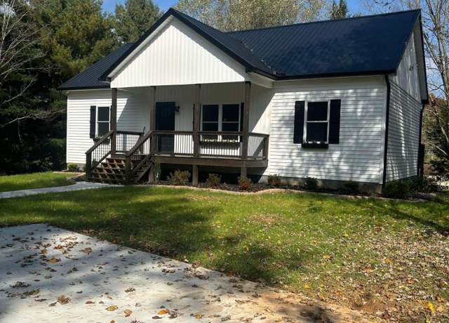 Property at 136 Log Ln, Jacksboro, TN 37757, 4 beds, 3 baths