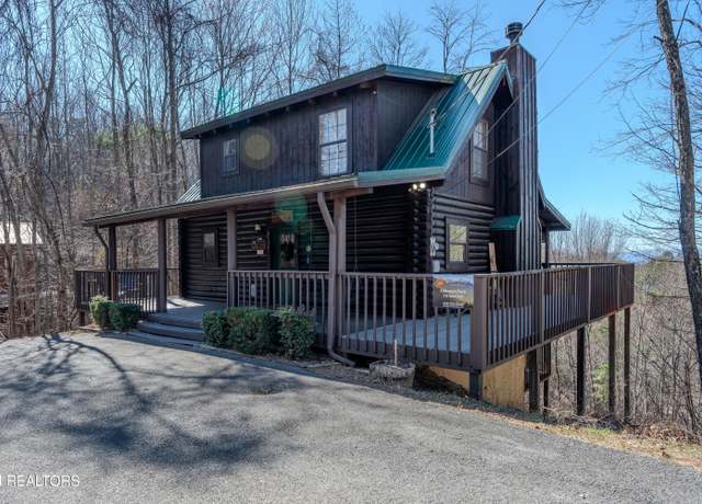 Property at 2134 Walnut Ct, Sevierville, TN 37876, 2 beds, 3 baths