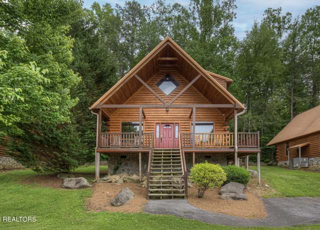 Property at 214 Forrest Loop Way, Gatlinburg, TN 37738, 2 beds, 2 baths