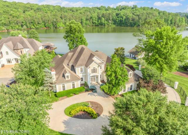 Property at 920 Harbor Pointe Way Way, Knoxville, TN 37922, 4 beds, 5 baths
