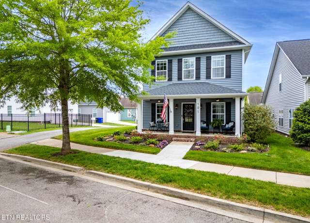 Property at 101 Fortenberry St, Oak Ridge, TN 37830, 4 beds, 2.5 baths