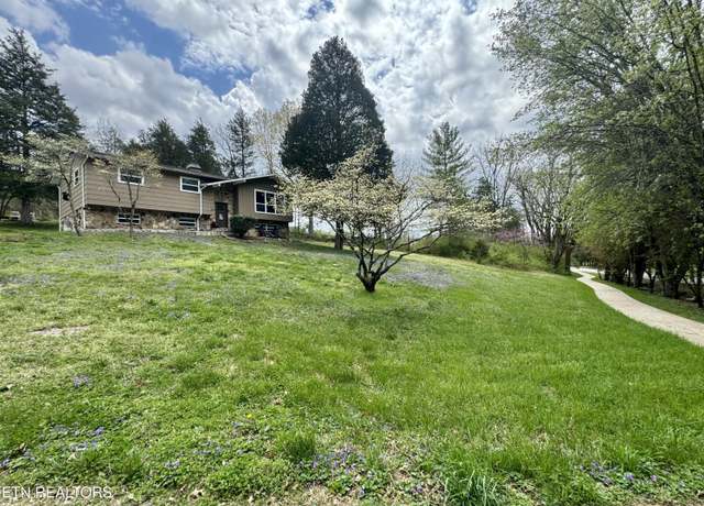 Property at 47 E Norris Rd, Norris, TN 37828, 4 beds, 3 baths