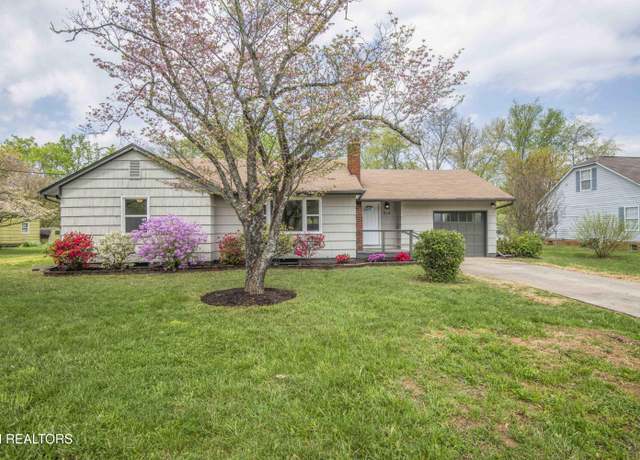 Property at 614 Glendale Ave, Clinton, TN 37716, 3 beds, 1 bath
