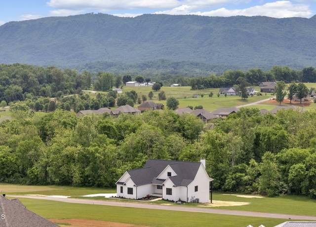 Property at 618 Winding Creek Way, Walland, TN 37886, 4 beds, 3 baths