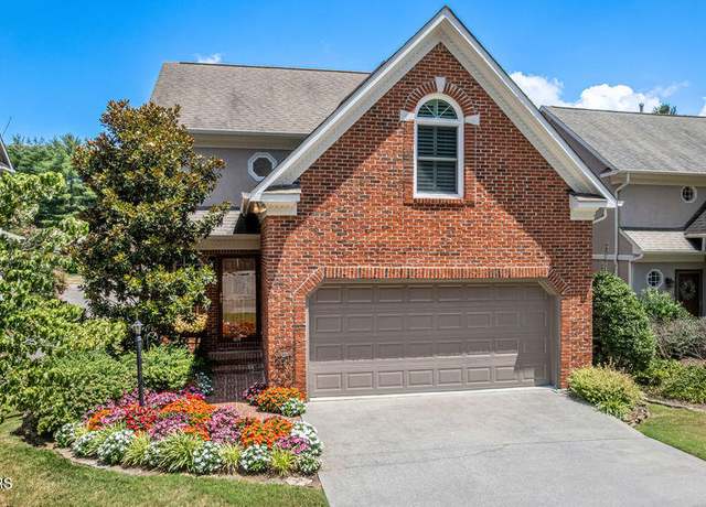 Property at 8528 Oxford Dr, Knoxville, TN 37922, 3 beds, 3.5 baths