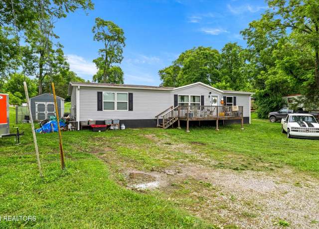 Property at 314 Warren St, Madisonville, TN 37354, 3 beds, 2 baths