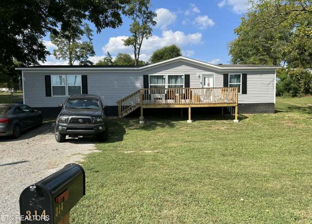 Property at 314 Warren St, Madisonville, TN 37354, 3 beds, 2 baths