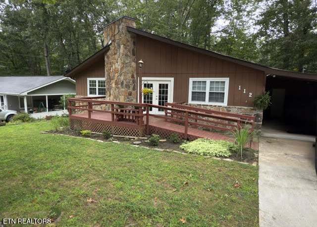 Property at 112 Jasper Dr, Crossville, TN 38558, 3 beds, 2 baths