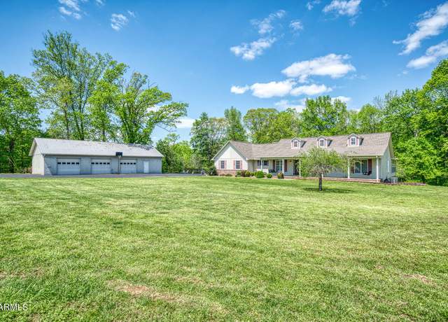Photo of 5550 Old Kentucky Rd, Byrdstown, TN 38549