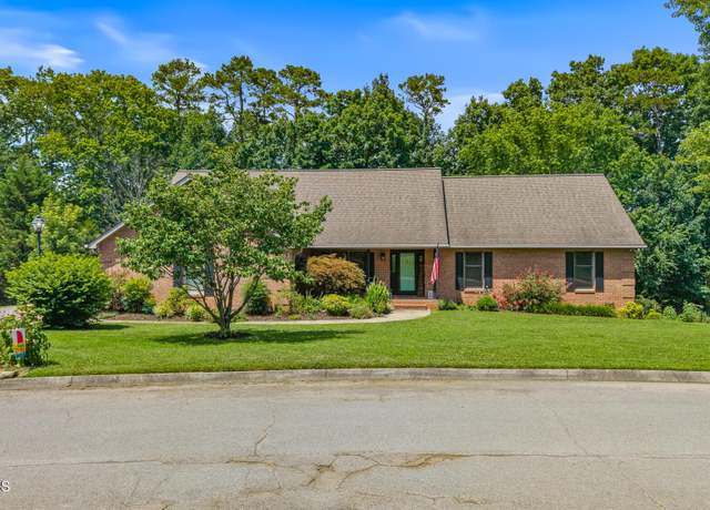 Property at 3720 Whitworth Dr, Knoxville, TN 37938, 4 beds, 3 baths