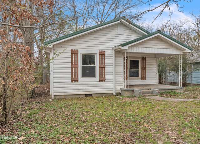 Property at 803 Lee Ave, Rossville, GA 30741, 2 beds, 1.5 baths