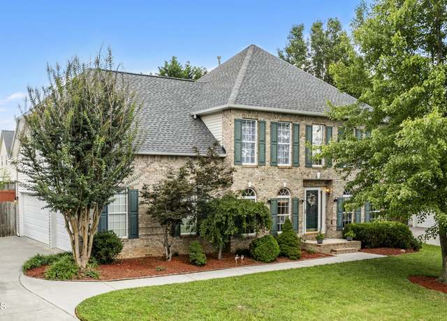 Property at 6742 Fantasia Rd, Knoxville, TN 37918, 3 beds, 2.5 baths