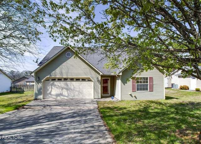 Property at 7763 Applecross Rd, Corryton, TN 37721, 3 beds, 2 baths