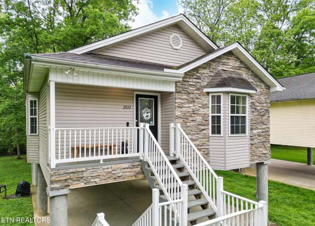Property at 2032 Slippery Rock Cir, Pigeon Forge, TN 37862, 2 beds, 2 baths