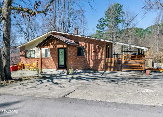 Property at 112 Victoria Rd, Kingston, TN 37763, 4 beds, 2 baths