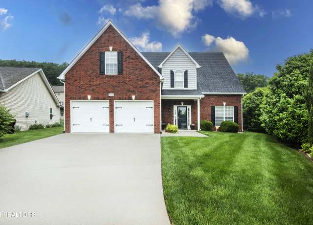 Property at 3030 Maple Knot Ln, Knoxville, TN 37931, 4 beds, 2.5 baths