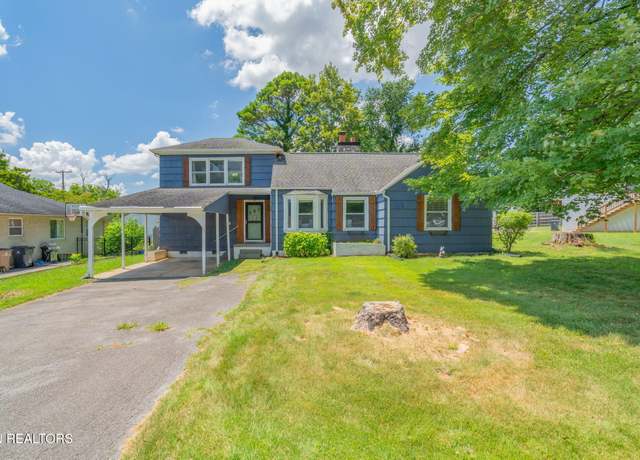 Property at 4907 Oakview Rd, Knoxville, TN 37918, 3 beds, 2 baths
