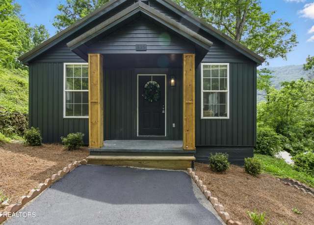 Property at 335 Hillcrest Dr, Cumberland Gap, TN 37724, 2 beds, 2 baths