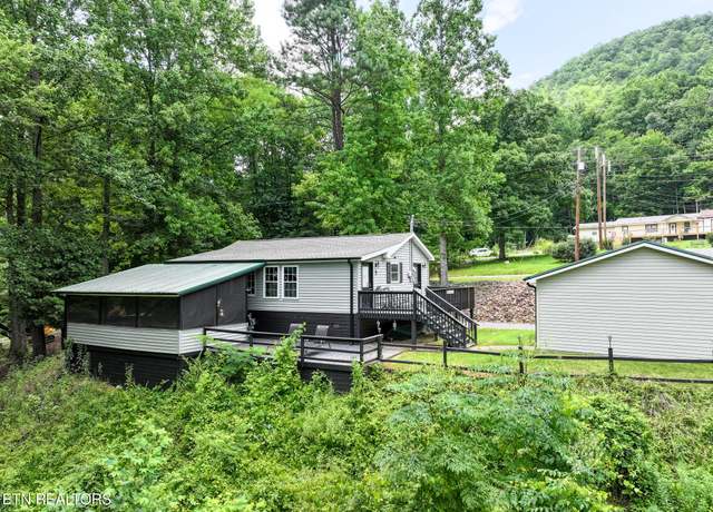 Property at 149 Giles Rd, Cosby, TN 37722, 2 beds, 2 baths