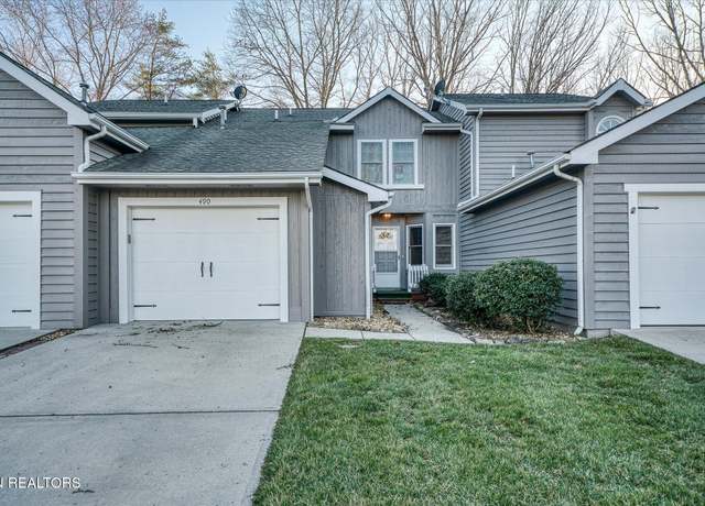 Property at 490 River Bend Dr, Crossville, TN 38555, 3 beds, 2.5 baths