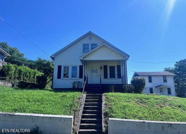 Property at 905 NW Queen Ave, Harriman, TN 37748, 3 beds, 1.5 baths