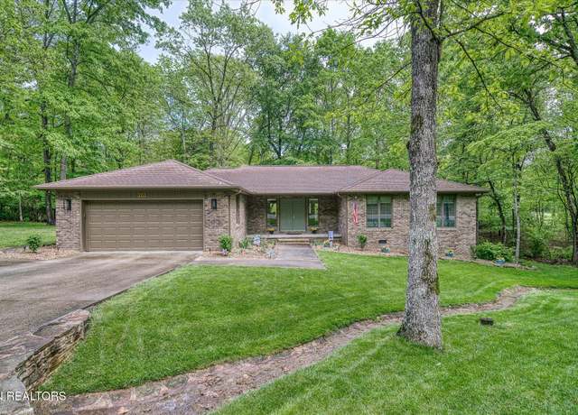 Property at 161 Snead Dr, Crossville, TN 38558, 3 beds, 2 baths