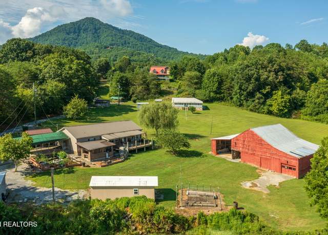 Property at 3130-3132 Westover Dr, Sevierville, TN 37862, 6 beds, 3 baths