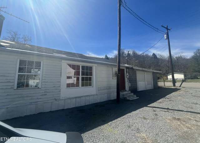 Property at 818 Oakdale St, Appalachia, VA 24216, 2 beds, 0.5 baths