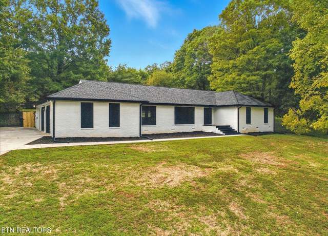 Property at 1113 Springfield Dr, Athens, TN 37303, 4 beds, 2.5 baths
