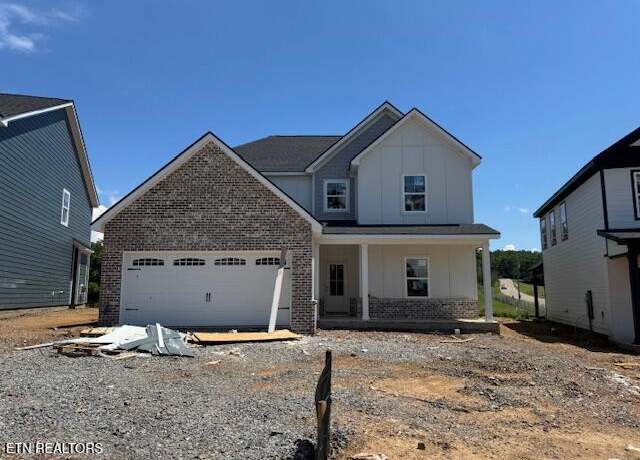 Property at 1312 Fort Craig Trl, Maryville, TN 37803, 4 beds, 3.5 baths