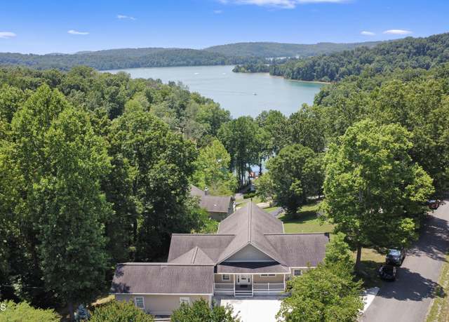 Property at 111 Deer Run Pt, Lafollette, TN 37766, 5 beds, 4.5 baths