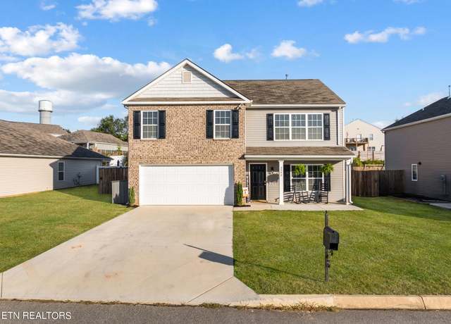 Property at 2542 Cottonwood Dr, Sevierville, TN 37876, 5 beds, 3 baths