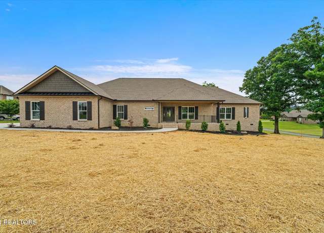 Property at 708 Majestic Mtns Blvd, Walland, TN 37886, 3 beds, 2.5 baths